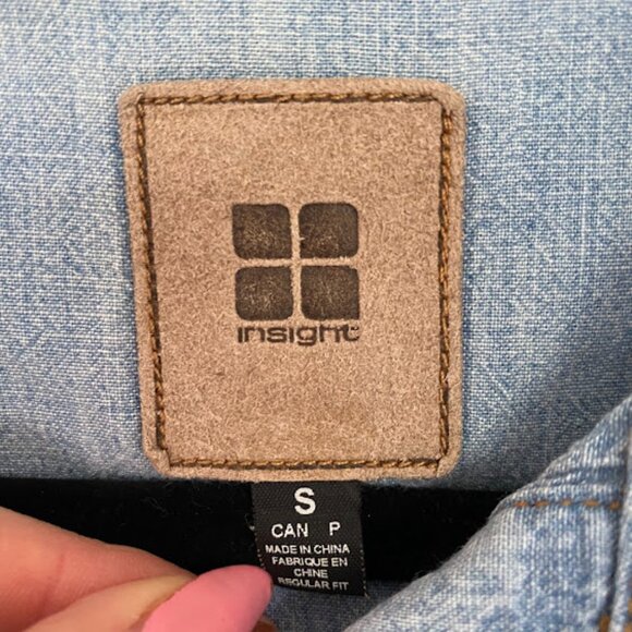 Men's Insight Jean Button-Down Shirt - Picture 5 of 6